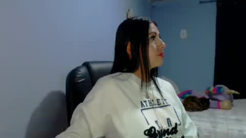 Snapshot of sahotlove1 chatting on 07/30/26, 01:37 Karina online show from 07/30/26, 01:37