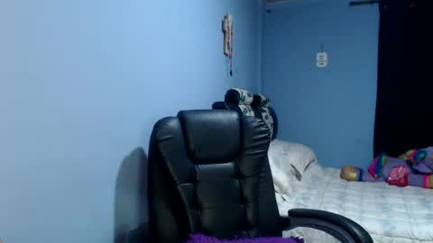 Snapshot of sahotlove1 chatting on 08/03/26, 12:53 Karina online show from 08/03/26, 12:53