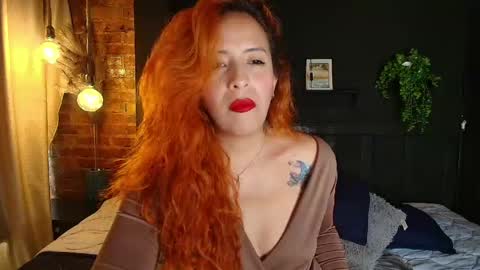 Snapshot of sahra_tayl0r_ chatting on 04/28/26, 02:44 SARA online show from 04/28/26, 02:44