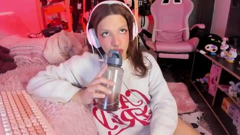 Rose online show from 04/05/26, 11:02