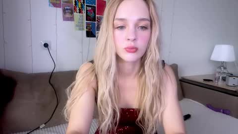 Sofia online show from 10/20/25, 10:59