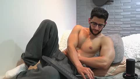 saimon  online show from 03/10/25, 10:02