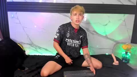 Juan online show from 09/27/25, 05:45