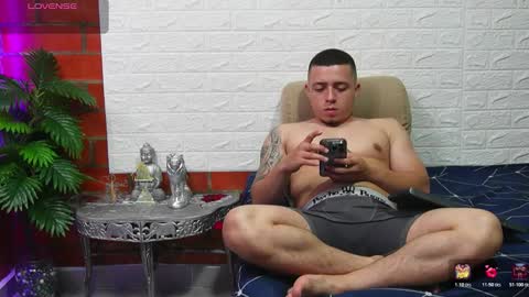 sainix_ online show from 03/17/26, 04:39