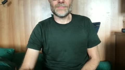 Snapshot of saint009 chatting on 06/09/26, 01:34 saint009 online show from 06/09/26, 01:34