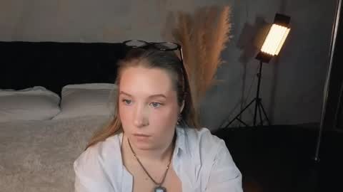 saint__vicious online show from 10/09/25, 08:29