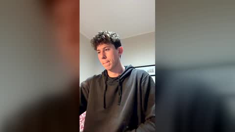 Snapshot of saint_nott chatting on 05/14/26, 08:37 saint_nott online show from 05/14/26, 08:37