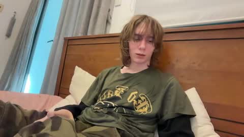Snapshot of saintfawn chatting on 05/05/26, 01:46 saintfawn online show from 05/05/26, 01:46