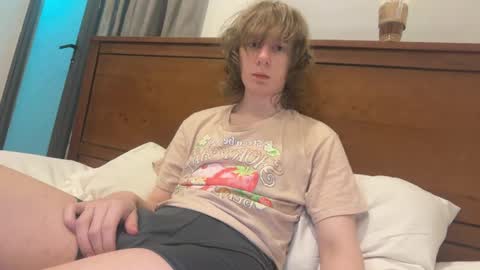 Snapshot of saintfawn chatting on 05/21/26, 12:17 saintfawn online show from 05/21/26, 12:17