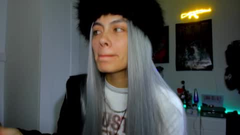 Snapshot of sakaexxx chatting on 01/30/25, 05:41 online show from 01/30/25, 05:41