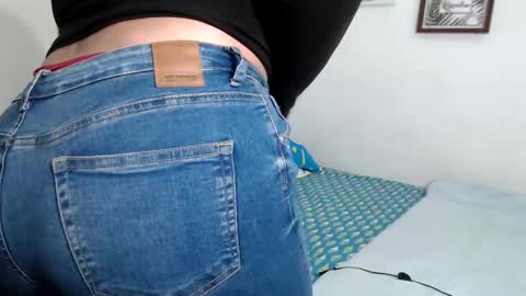 Sarah online show from 12/20/24, 04:31