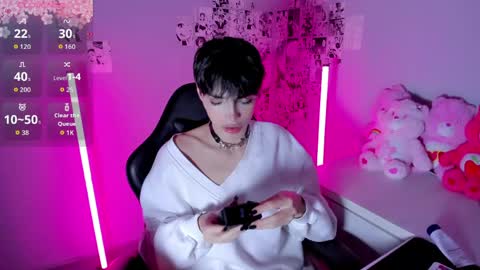 Kitty     online show from 04/25/26, 03:20