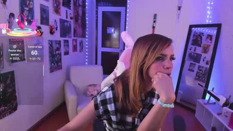 sakura_of online show from 09/19/25, 12:06
