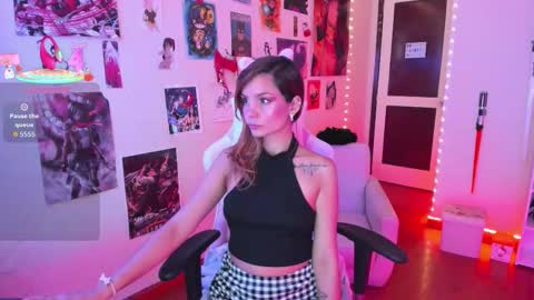 sakura_of online show from 09/25/25, 12:31