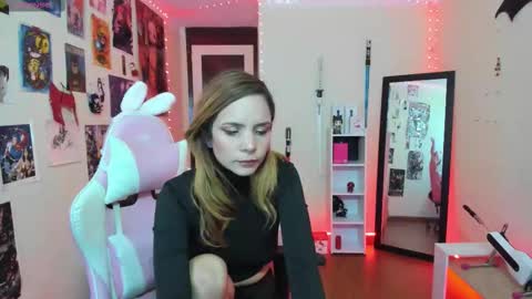 sakura_of online show from 09/27/25, 11:26