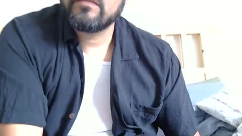 Snapshot of sal_cumplaciente chatting on 04/24/26, 05:48 sal cumplaciente online show from 04/24/26, 05:48