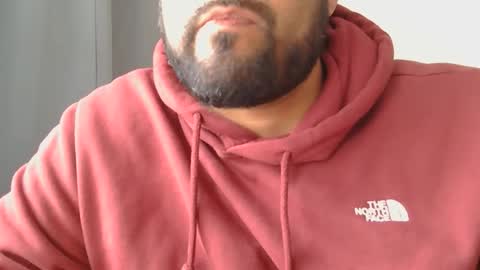 Snapshot of sal_cumplaciente chatting on 04/30/26, 04:35 sal cumplaciente online show from 04/30/26, 04:35