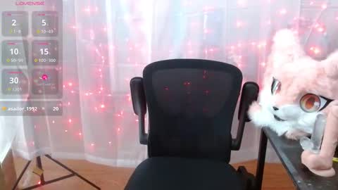 salacious_bunny online show from 11/11/25, 02:17