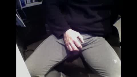 Snapshot of salamandertime chatting on 04/13/26, 03:28 Matt online show from 04/13/26, 03:28