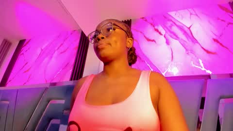 salem_rosee online show from 03/18/26, 07:06