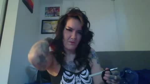 Snapshot of salemsslut chatting on 01/24/25, 03:02 salemsslut online show from 01/24/25, 03:02