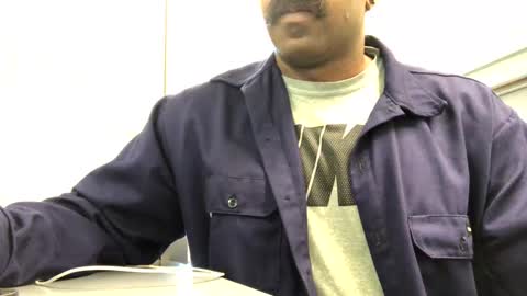 Snapshot of salgozzi chatting on 09/10/25, 01:22 Cum Hanks online show from 09/10/25, 01:22