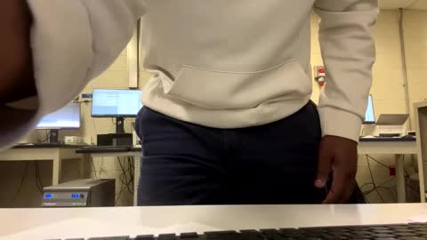 Snapshot of salgozzi chatting on 01/11/26, 02:11 Cum Hanks online show from 01/11/26, 02:11