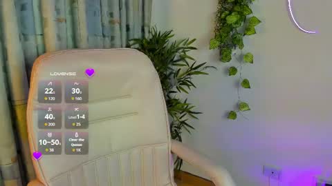 Snapshot of sally_black chatting on 07/13/26, 12:30 Sally online show from 07/13/26, 12:30