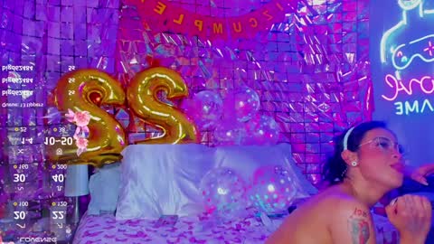 Snapshot of sallybrown_ chatting on 01/17/25, 08:13 miss Sally online every night from 1am to 8am  Colombia time online show from 01/17/25, 08:13