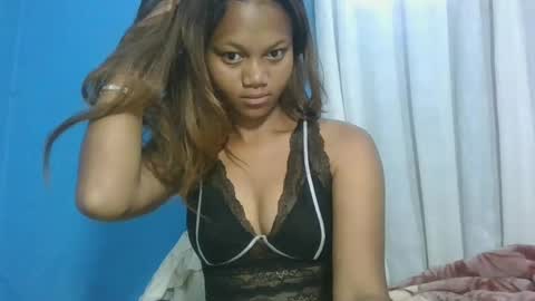 SallyWett online show from 02/05/25, 03:34