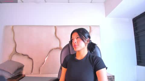 Snapshot of salmaportman_ chatting on 06/07/26, 02:59 salmaportman_ online show from 06/07/26, 02:59