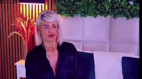 SalmaRoze online show from 04/29/26, 02:48