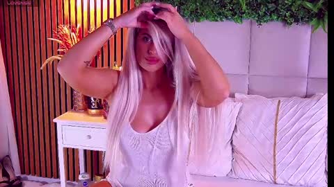 SalmaRoze online show from 05/15/26, 07:48