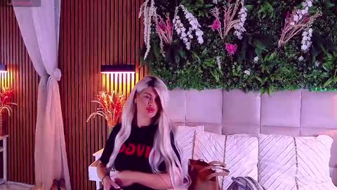 SalmaRoze online show from 06/02/26, 04:03