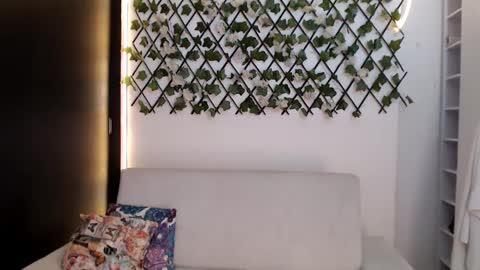 Salome online show from 09/09/25, 09:03