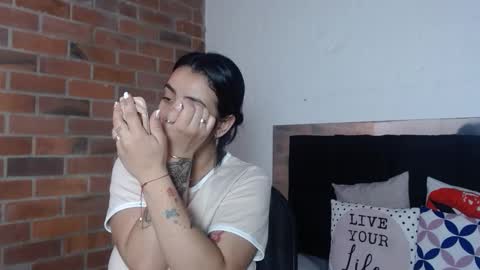   online show from 11/25/25, 02:06