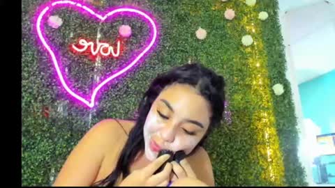 Snapshot of salome_domi chatting on 12/07/24, 06:37 salome online show from 12/07/24, 06:37