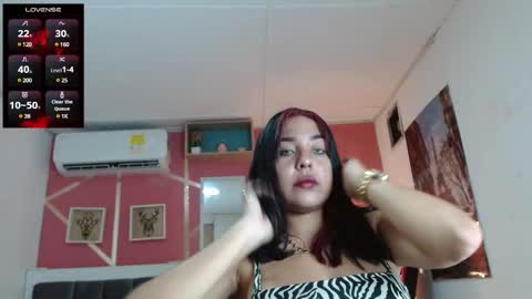 Snapshot of salome_domi chatting on 12/11/24, 05:15 salome online show from 12/11/24, 05:15