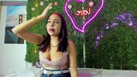 Snapshot of salome_domi chatting on 12/13/24, 07:10 salome online show from 12/13/24, 07:10