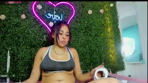 Snapshot of salome_domi chatting on 01/20/25, 11:10 salome online show from 01/20/25, 11:10