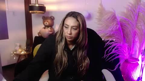 Snapshot of salome_drasin chatting on 10/06/25, 05:16 salome_drasin online show from 10/06/25, 05:16