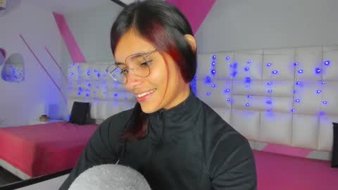 Salome Rose online show from 10/03/25, 04:37