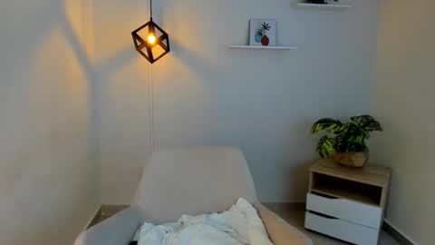 Salome velour online show from 02/04/26, 12:22