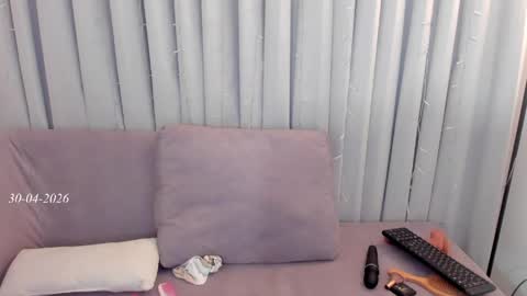 Snapshot of salome_velour chatting on 04/30/26, 12:33 Salome velour online show from 04/30/26, 12:33