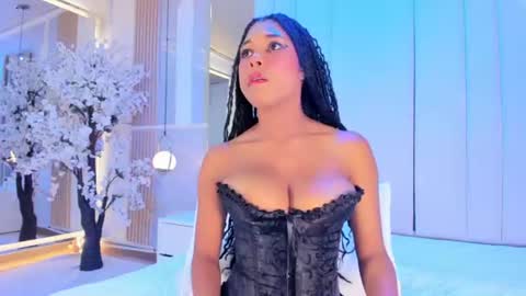 Snapshot of salomebenz_01 chatting on 07/12/26, 09:06 Salome benz online show from 07/12/26, 09:06