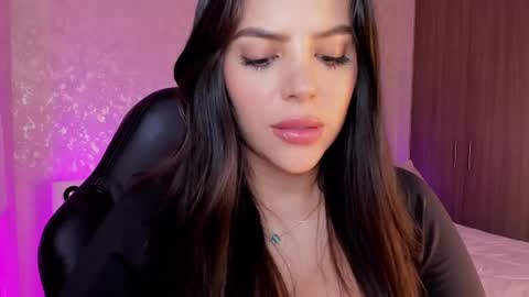 salo online show from 02/20/25, 03:34