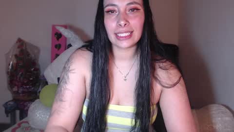 yenny online show from 01/18/25, 04:04