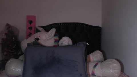 yenny online show from 02/07/25, 07:40