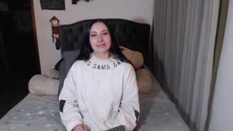 yenny online show from 04/10/26, 03:12