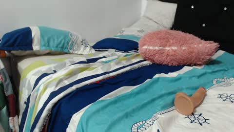 SalomeVivas1 online show from 04/06/26, 04:46